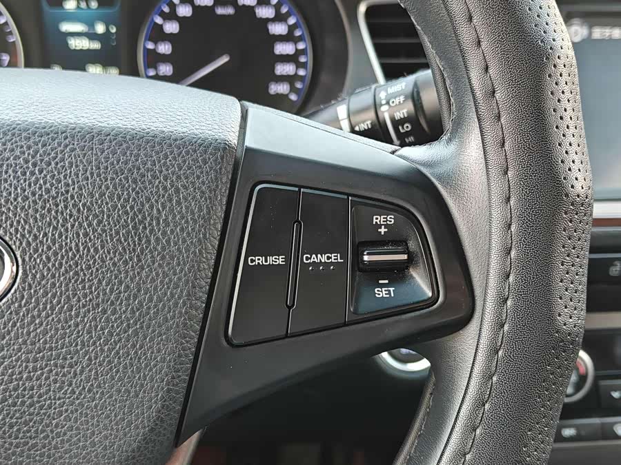 Hyundai Mistra 2014 #15 Hyundai Mistra 2014 car image #15