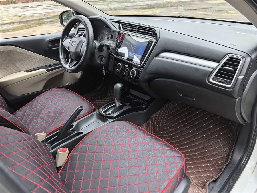 Honda Greiz 2016 #15 Honda Greiz 2016 car image #15