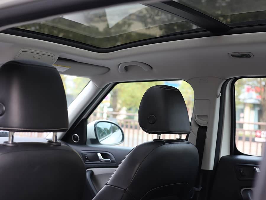 Skoda Yeti 2016 car image #15