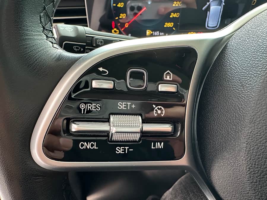 Mercedes-Benz GLE Class New Energy 2022 car image #15