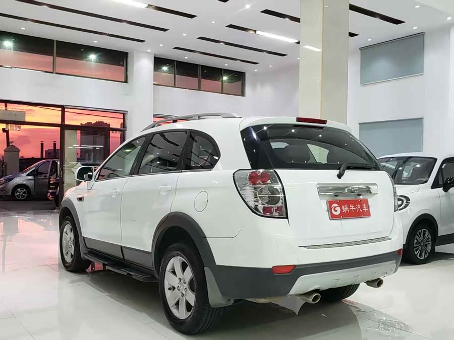 Chevrolet Captiva 2013 imagen de coche #15