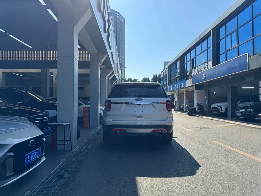 Ford Explorer (Imported) 2016 car image #15