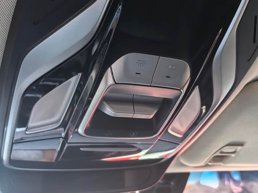 GEELY Tugella 2020 #15 GEELY Tugella 2020 car image #15