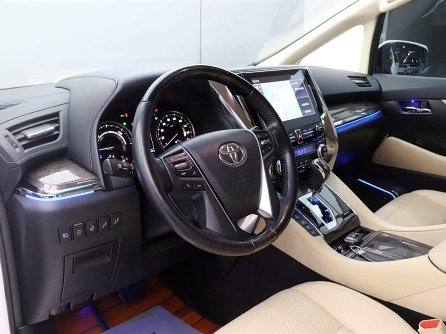 Toyota Vellfire 2023 #15 Toyota Vellfire 2023 صورة سيارة #15