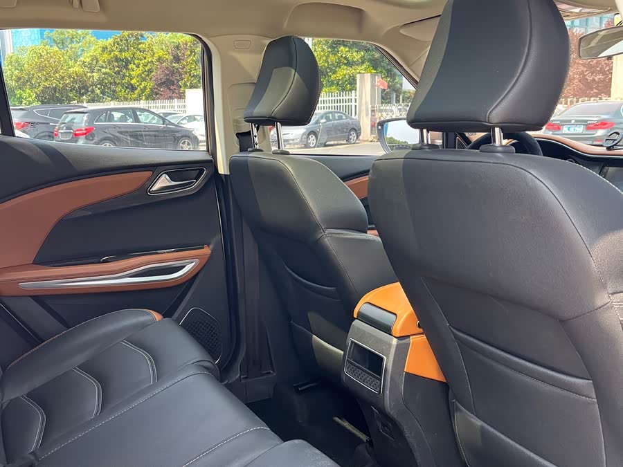 众泰 众泰T300 2017 汽车图片 #15