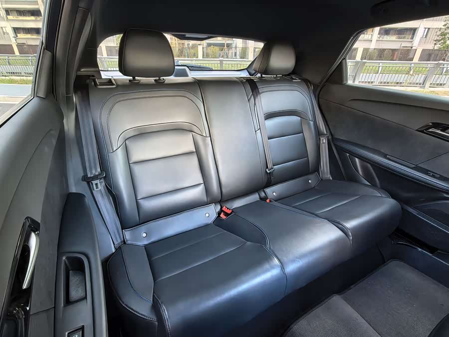 MG 4 EV 2024 car image #15