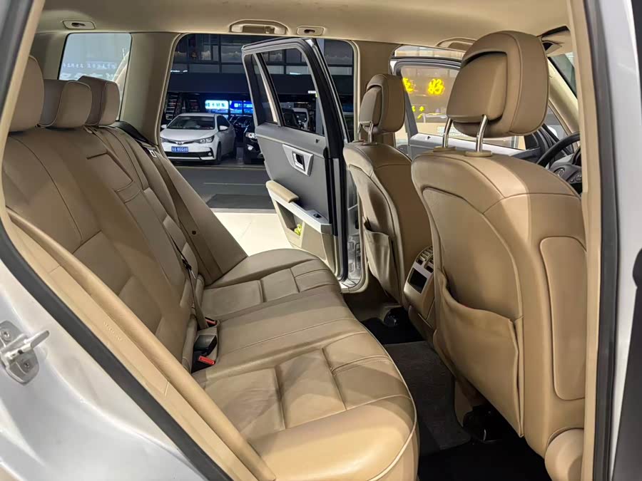 Mercedes-Benz GLK Class (Imported) 2011 immagine di auto #15