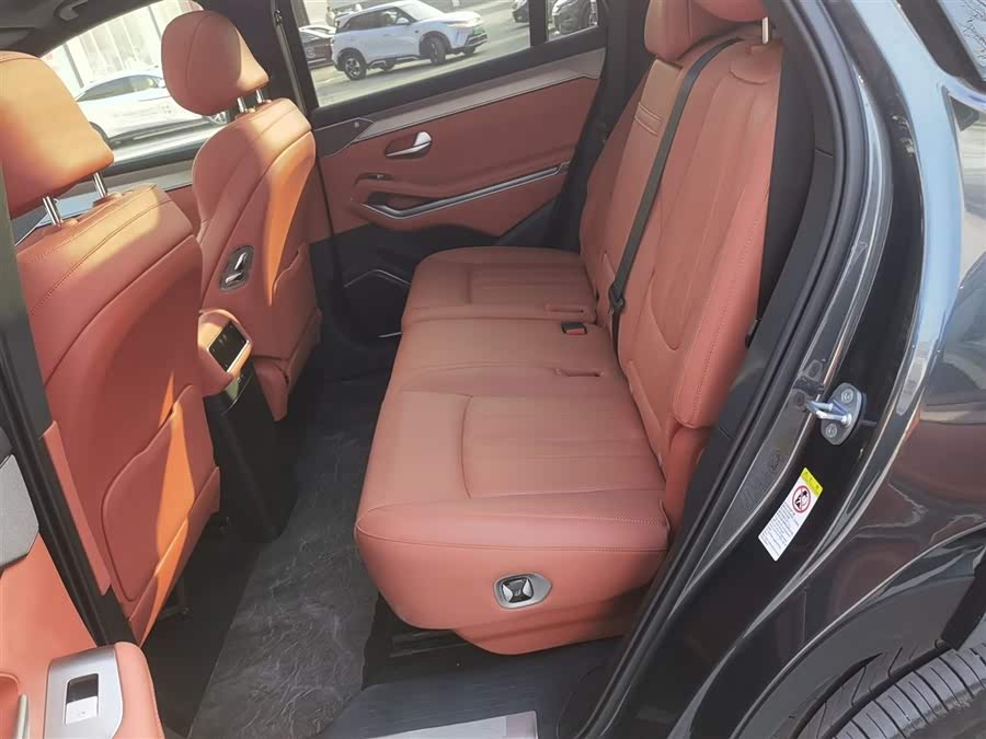 BYD Tang L 2025 #15 BYD Tang L 2025 car image #15