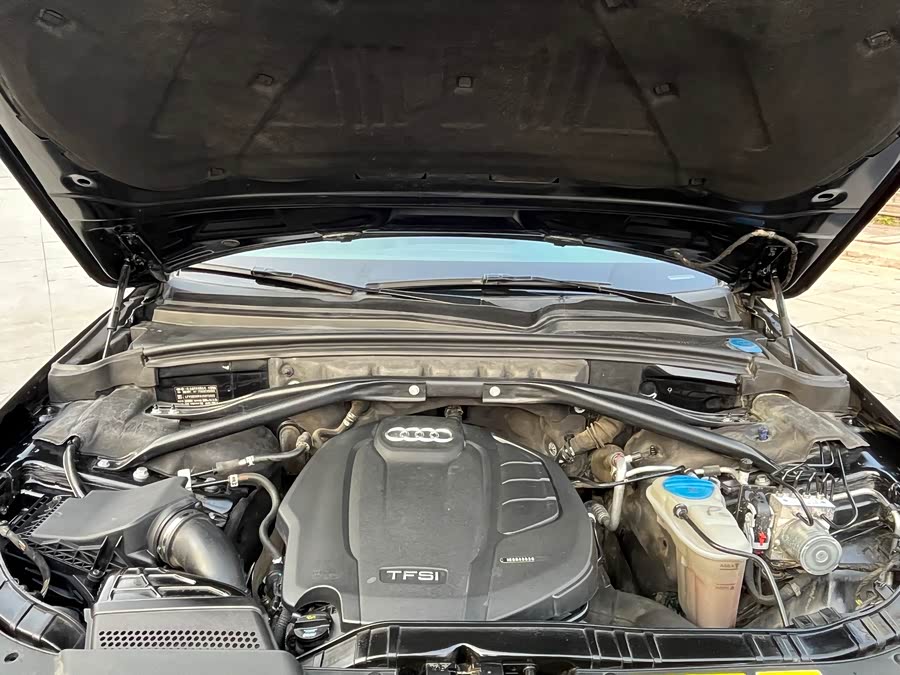 Audi Q5 2018 car image #15