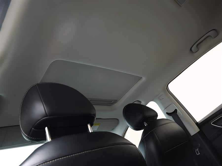 Roewe i5 2020 #15 Roewe i5 2020 car image #15