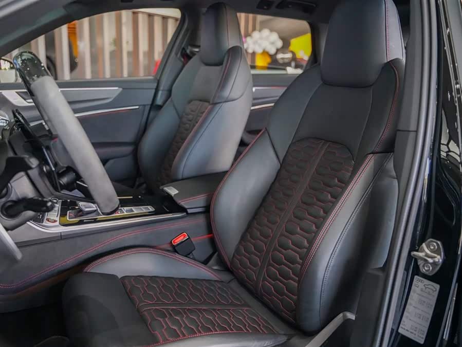 Audi RS 6 2024 immagine di auto #15