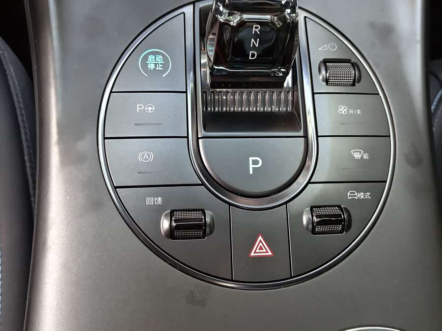 BYD Seal 2025 car image #15