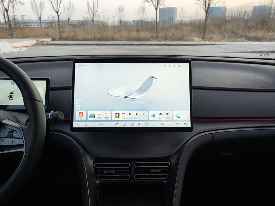 BYD Sea Lion 05 DM-i 2025 car image #15