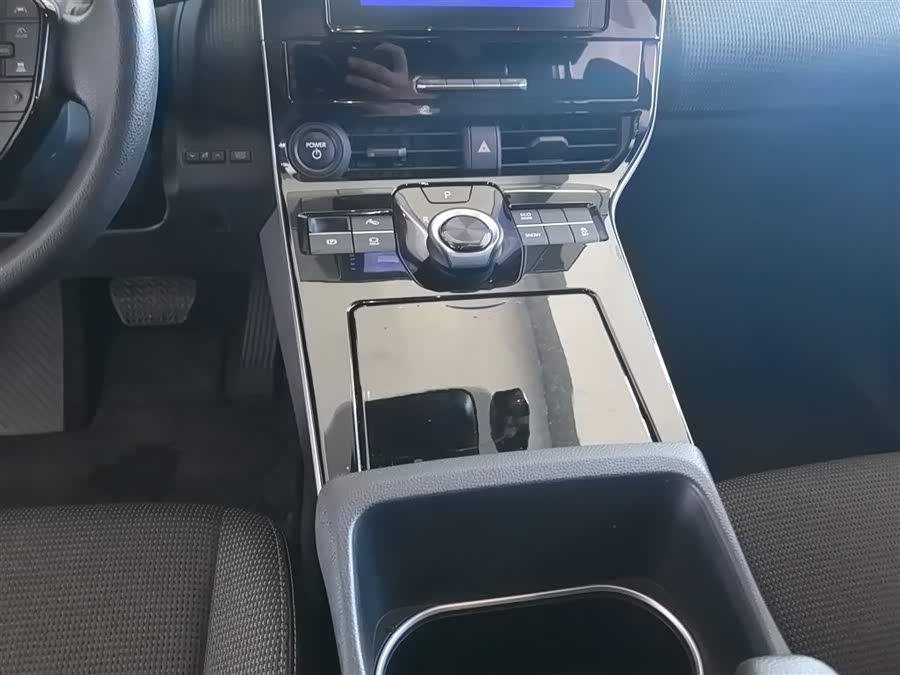 Toyota bZ4X 2022 immagine di auto #15