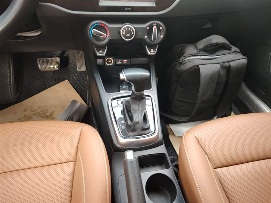 Kia Rio Cross 2017 صورة سيارة #15