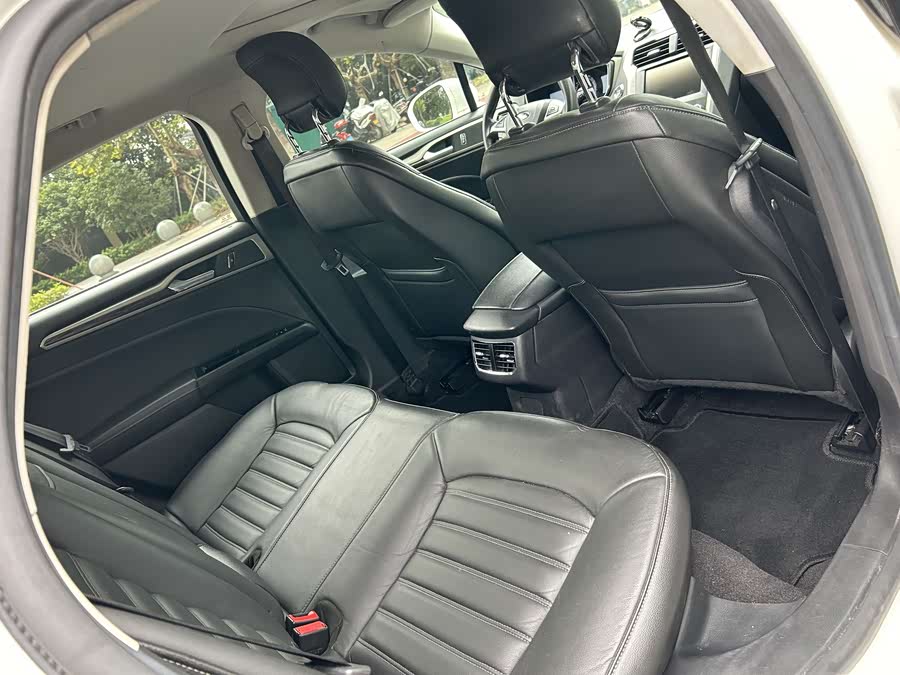 Ford Mondeo 2014 #15 Ford Mondeo 2014 صورة سيارة #15