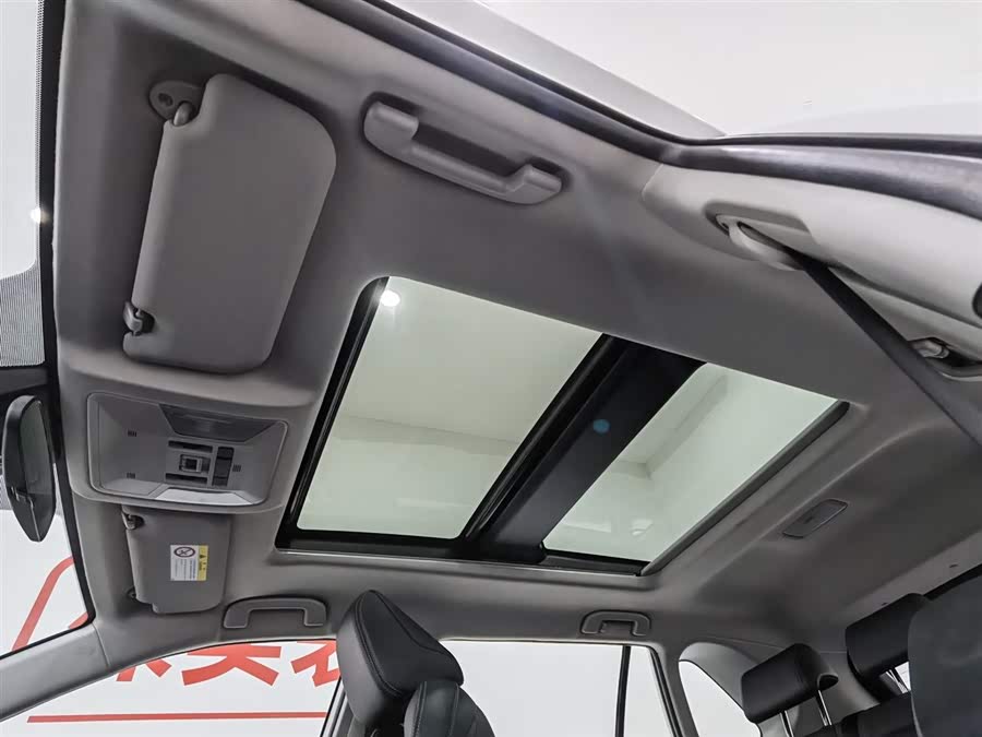 Kia Wildlander 2024 car image #15