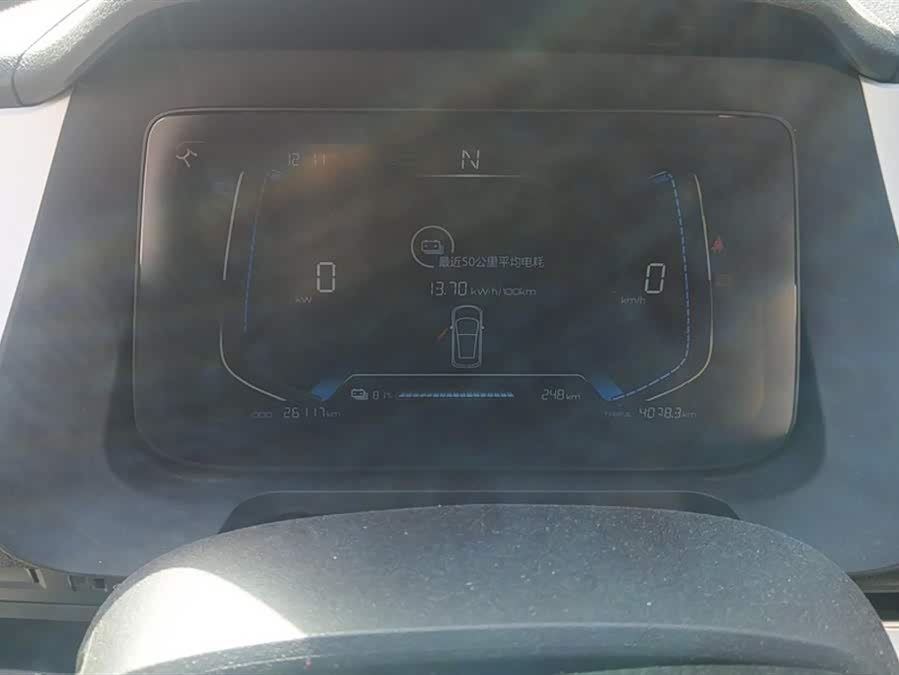 BYD e1 2020 car image #15