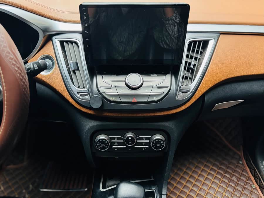 Soueast DX7 2016 #15 Soueast DX7 2016 car image #15