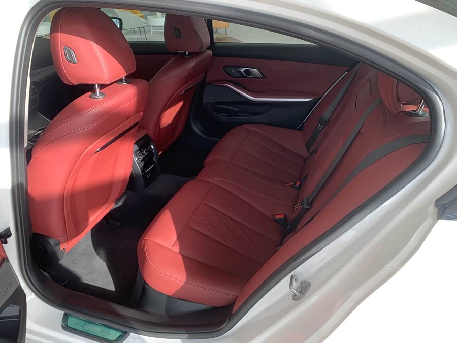 BMW i3 2024 car image #15