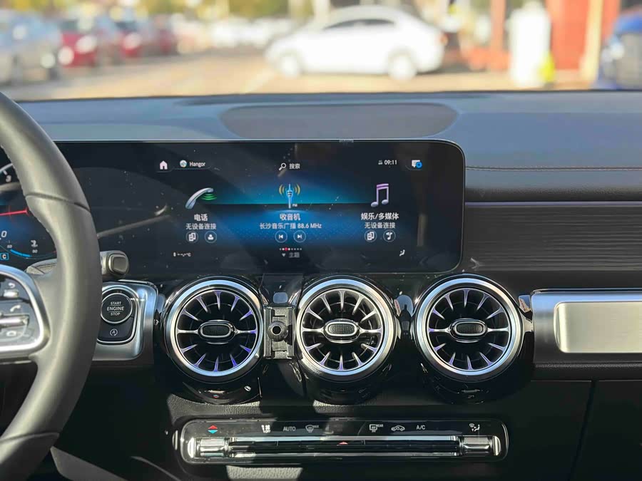 Mercedes-Benz GLB Class 2022 #15 Mercedes-Benz GLB Class 2022 car image #15