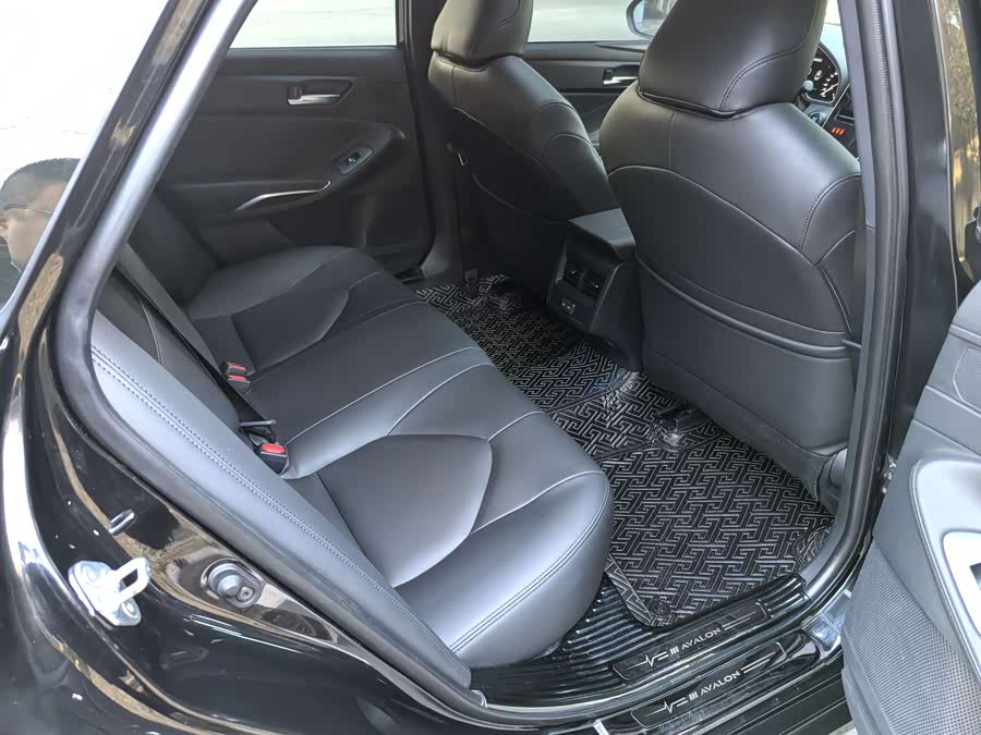 Toyota Avalon 2022 car image #15