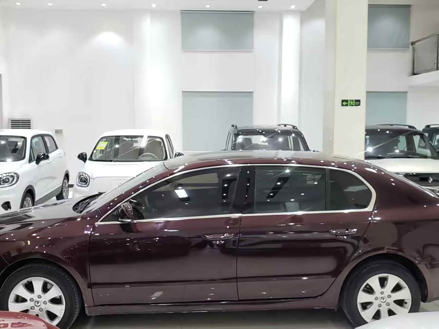 Skoda Superb 2012 imagen de coche #15