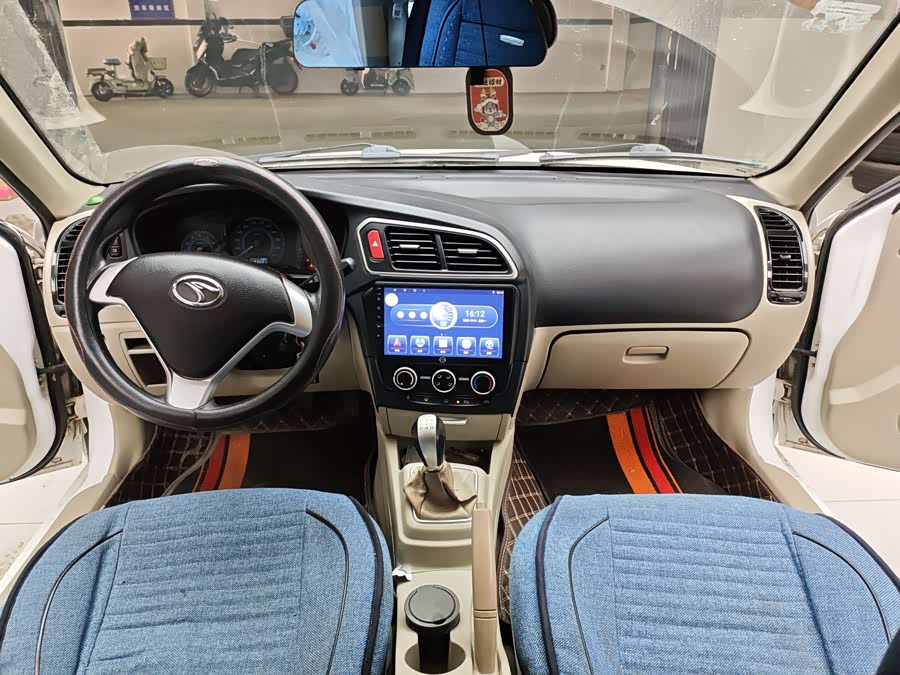 Soueast V3 Lingyue 2016 car image #15