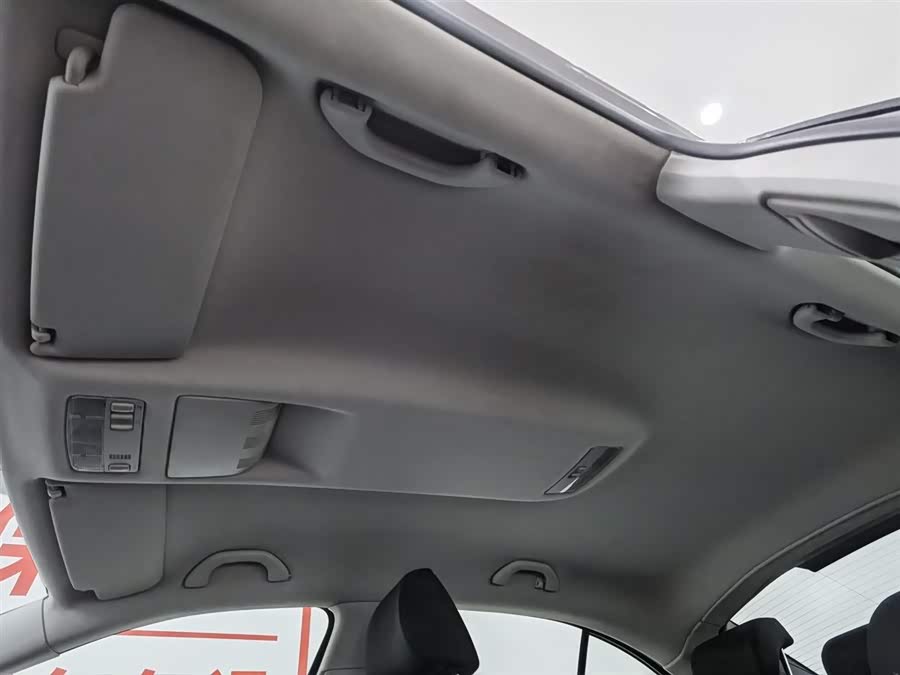 Skoda Octavia 2013 car image #15