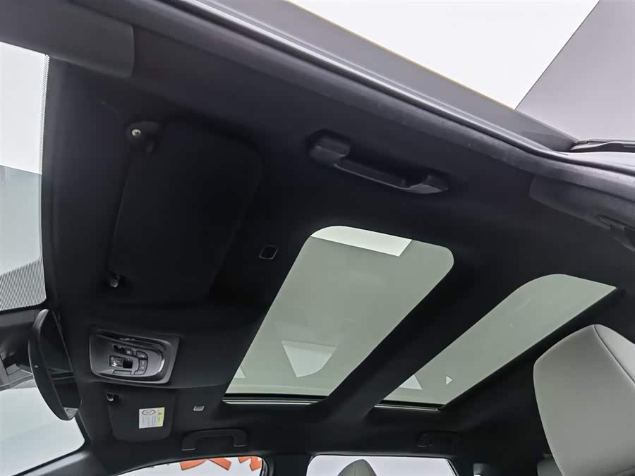 Toyota bZ4X 2022 immagine di auto #15