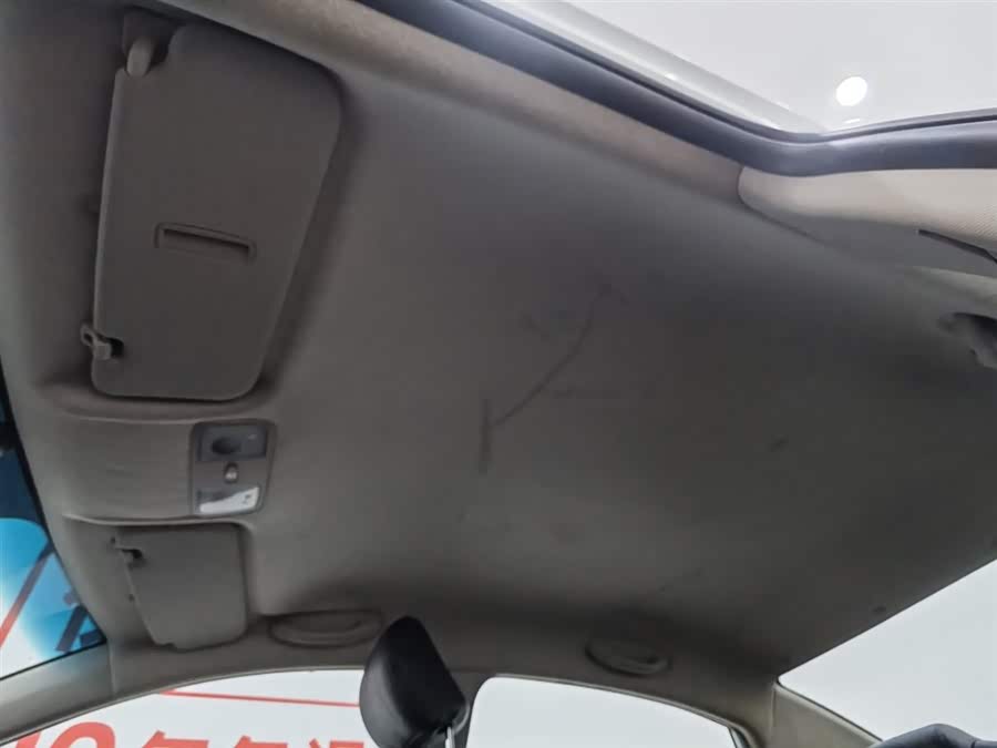 起亚 起亚K2 2015 汽车图片 #15