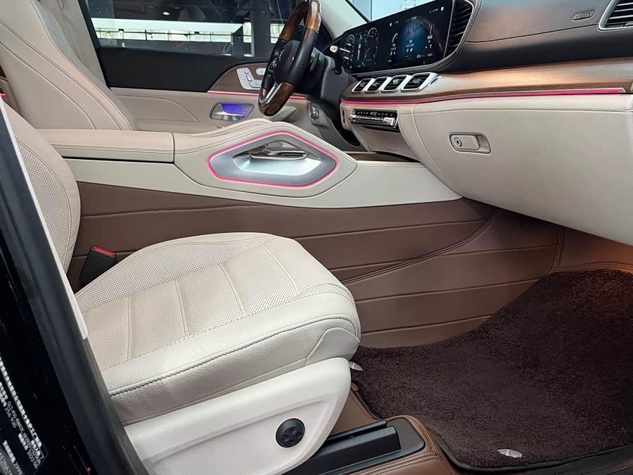 Mercedes-Benz GLS Class 2022 car image #15