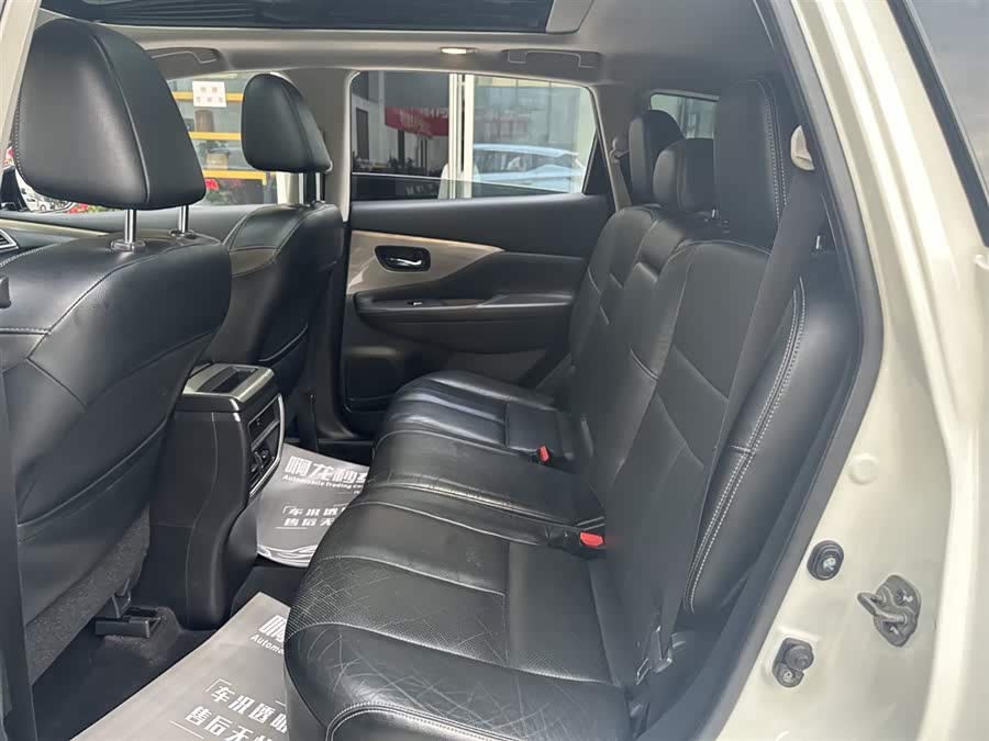 Nissan Murano 2018 immagine di auto #15