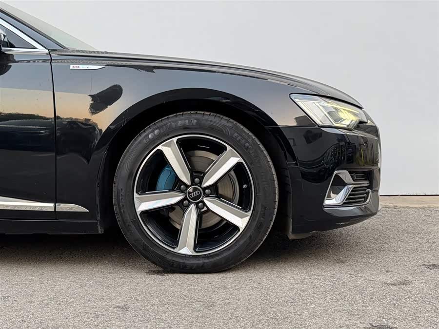 Audi A6L 2023 car image #15
