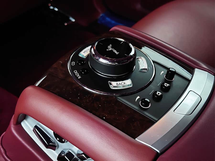 Rolls-Royce Ghost 2010 car image #15