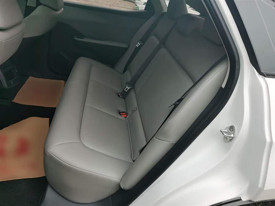 Toyota bZ3 2023 immagine di auto #15