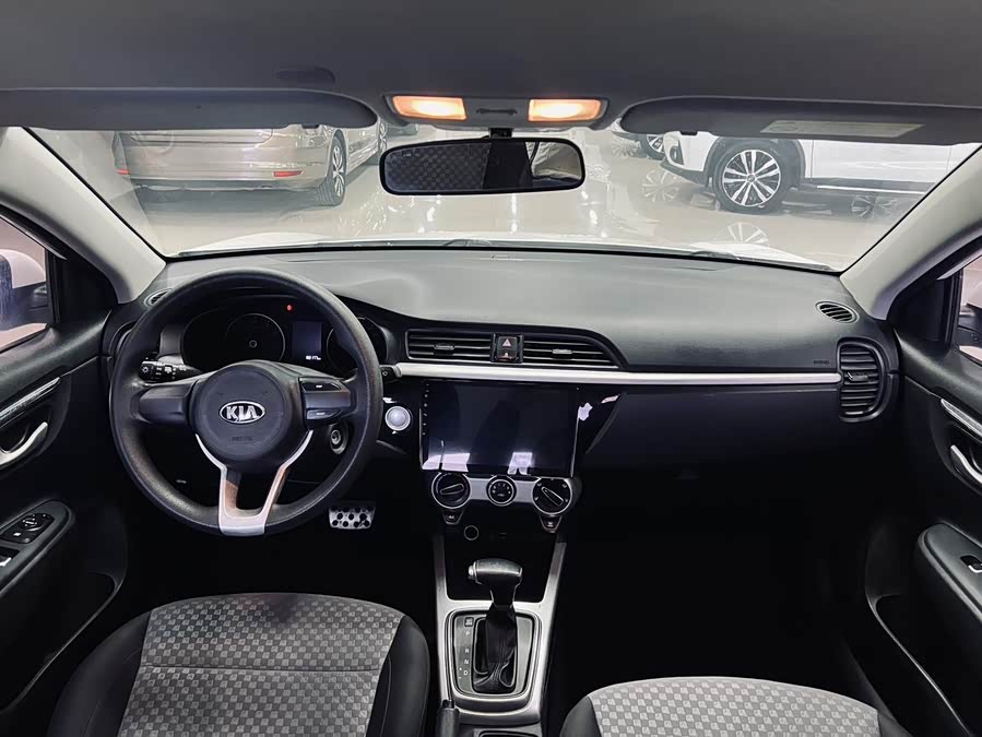 起亚 起亚K2 2017 汽车图片 #15