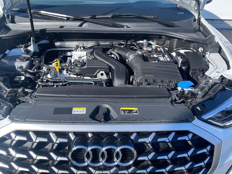 Audi Q3 2025 #15 Audi Q3 2025 car image #15