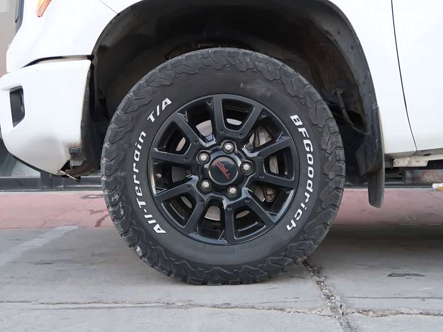 Toyota Tundra 2016 immagine di auto #15