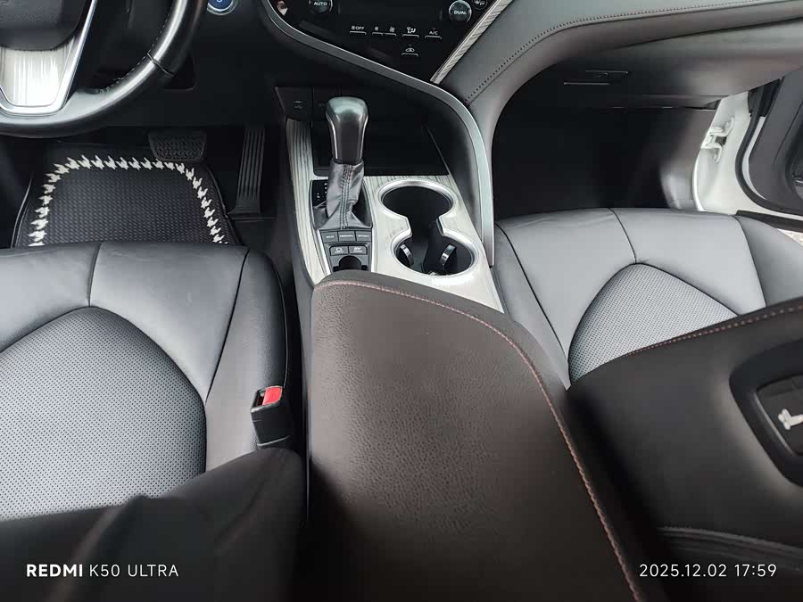 Toyota Camry 2018 صورة سيارة #15