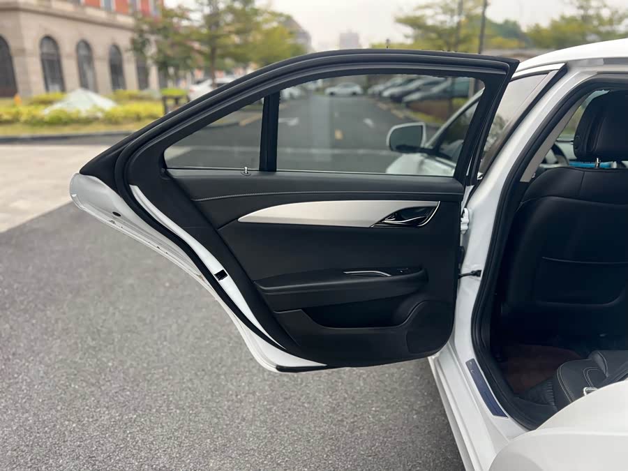 2018 #15 2018 car image #15