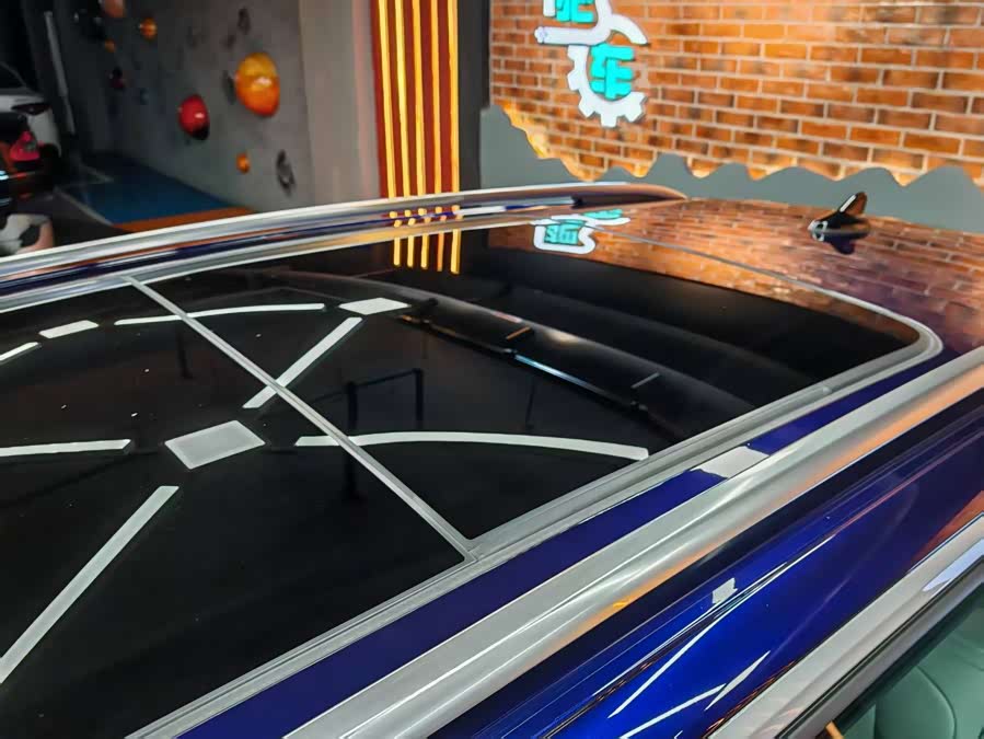 Volkswagen ID.6 X 2022 #15 Volkswagen ID.6 X 2022 car image #15