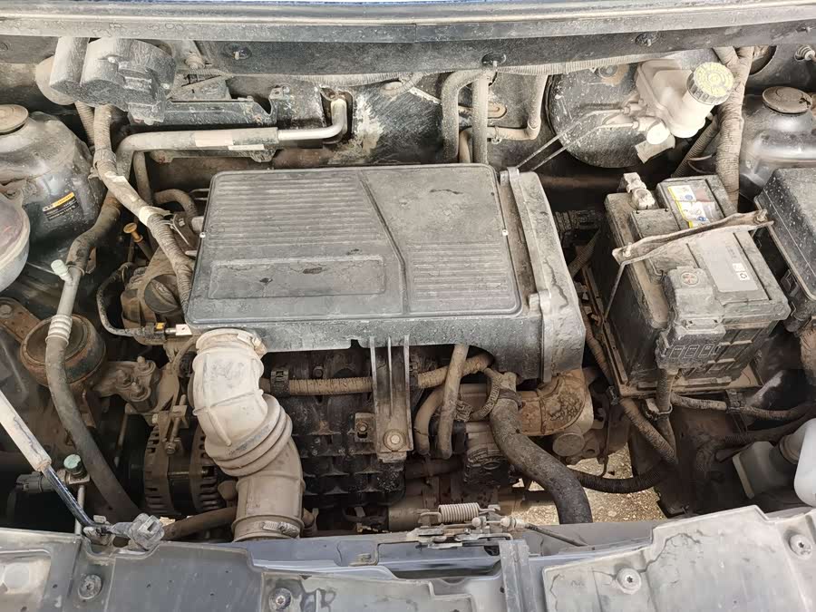 SWM X2 2021 изображение автомобиля #15