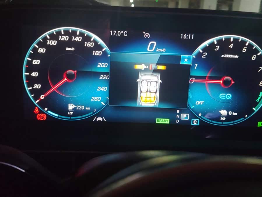 Mercedes-Benz GLE Class New Energy 2022 car image #15