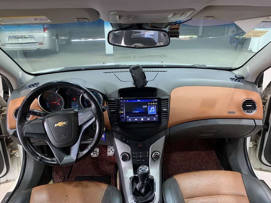 Chevrolet Cruze 2012 изображение автомобиля #15