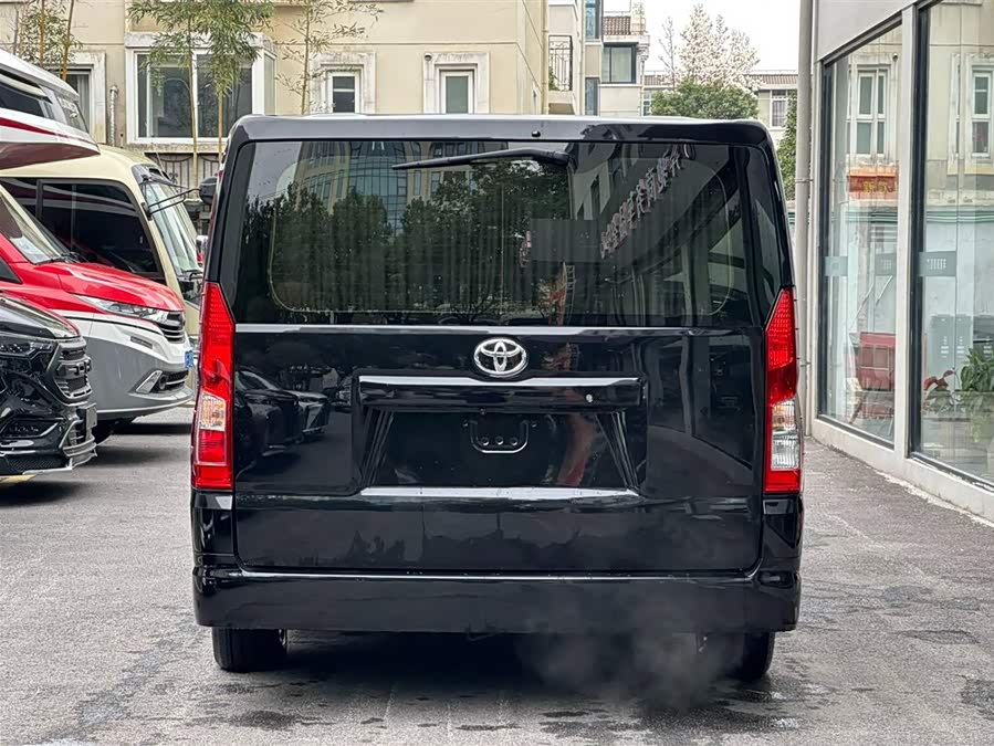 Toyota 2025 car image #15