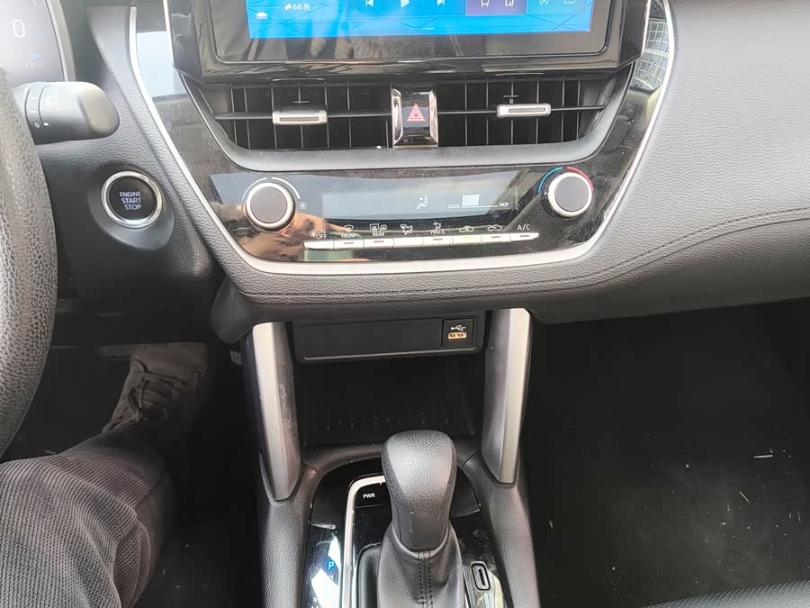 Toyota Frontlander 2022 #15 Toyota Frontlander 2022 immagine di auto #15