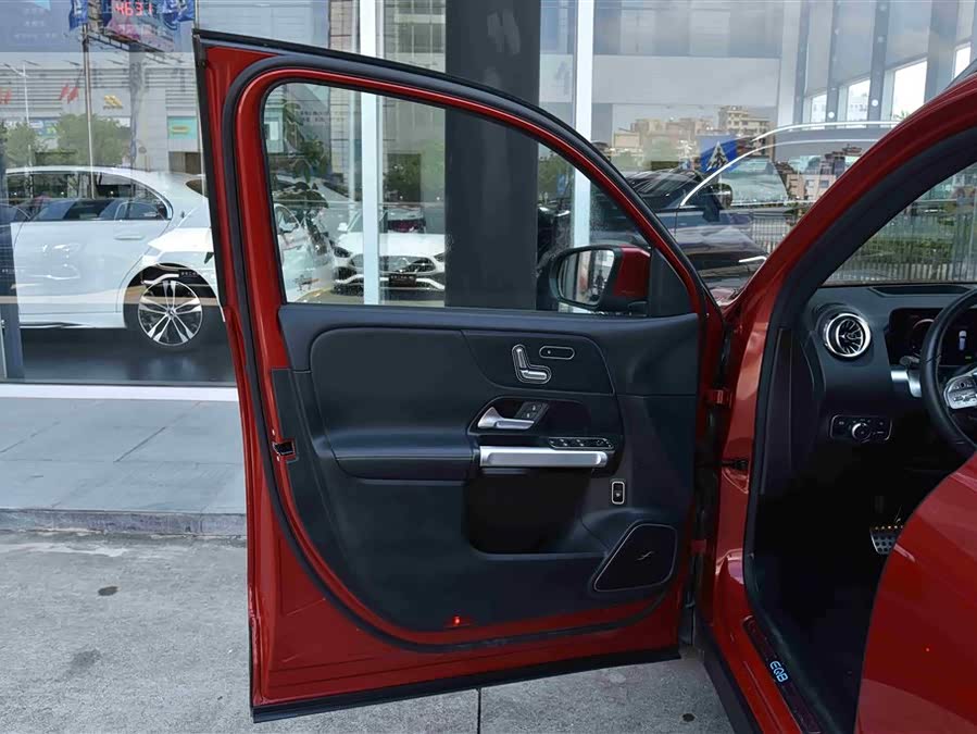 Mercedes-Benz EQB Class 2025 car image #15