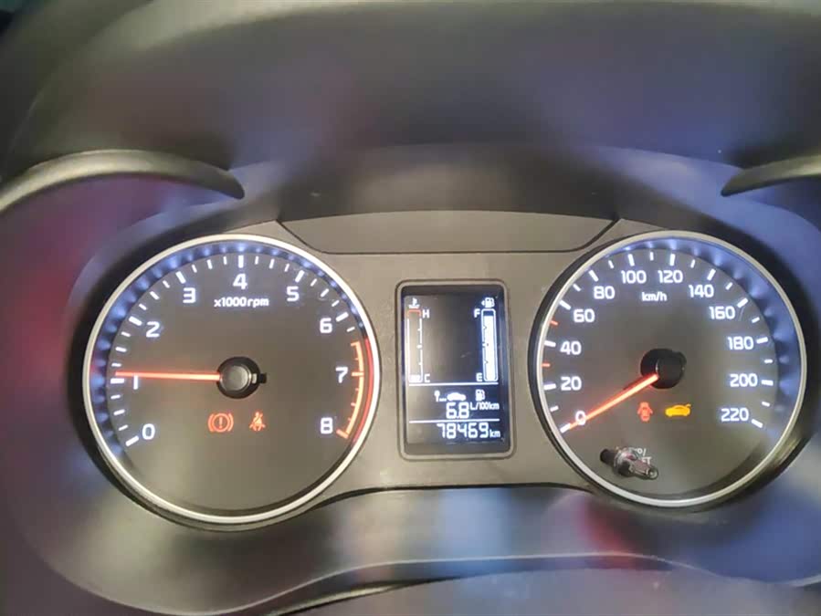 起亚 焕驰 2018 汽车图片 #15