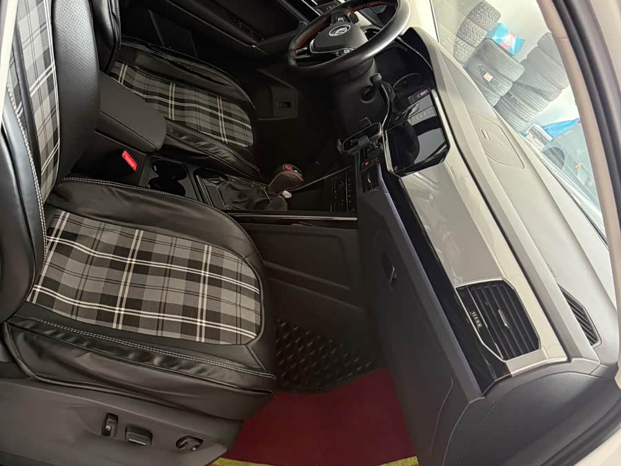 Volkswagen Tayron 2021 car image #15